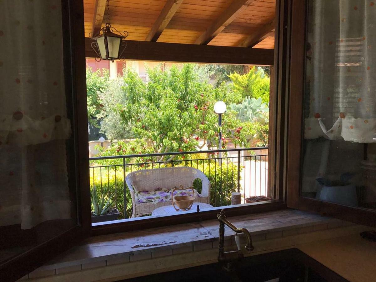 Stunning Sicilian Villa Carini Esterno foto