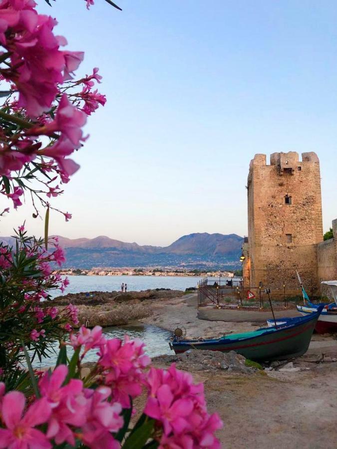 Stunning Sicilian Villa Carini Esterno foto